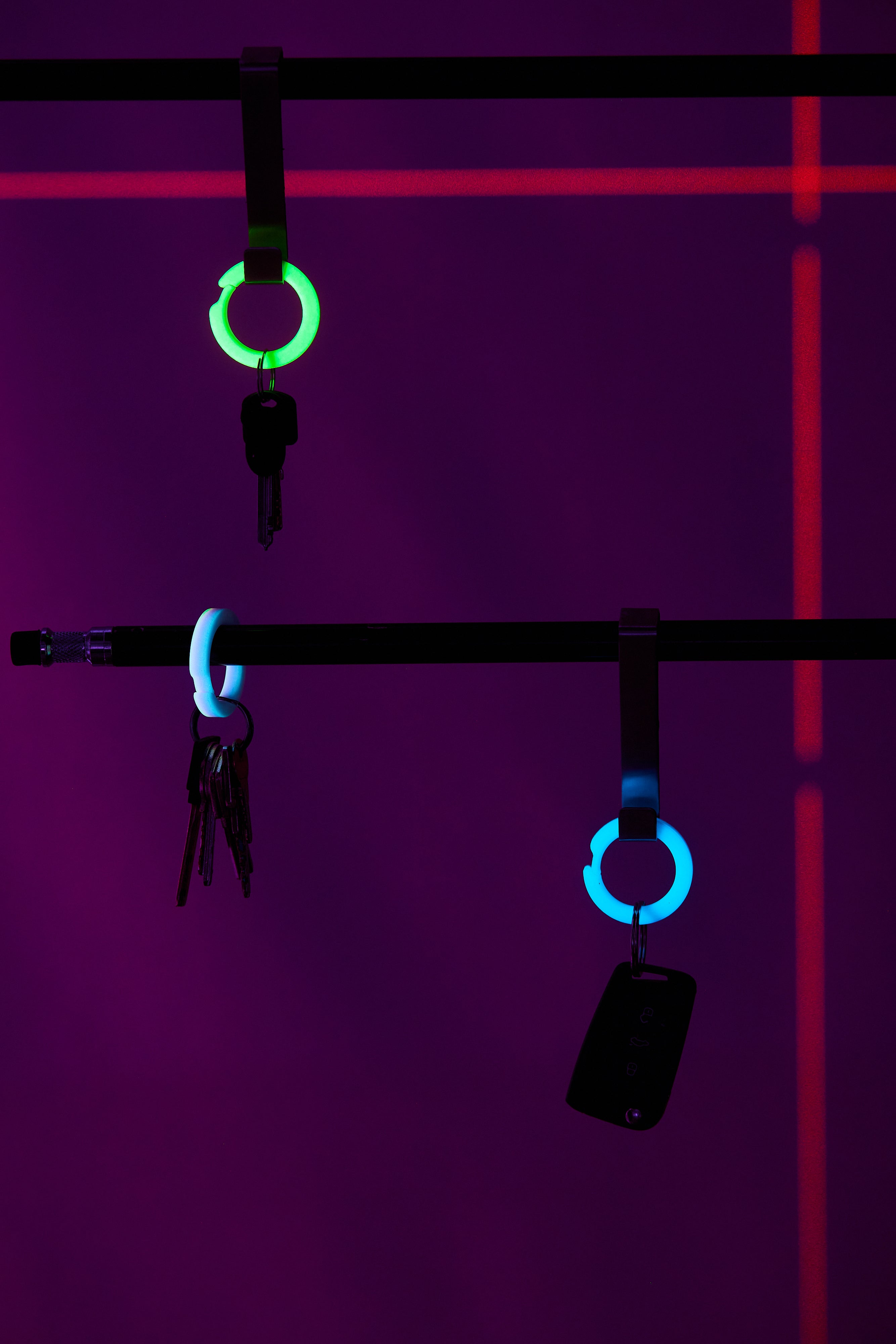 NEW! GLO–KEY brelok świecący w ciemności
